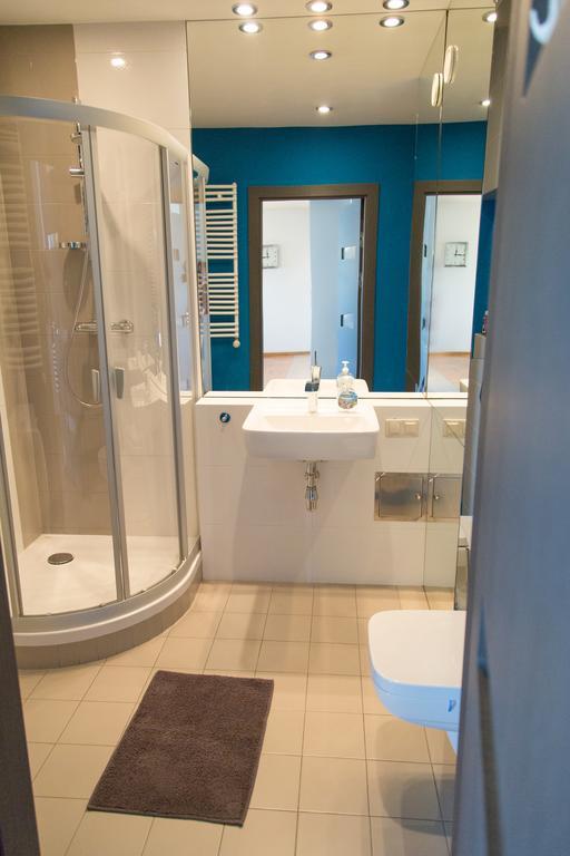 Modern Apartment In City Center Krakow Ngoại thất bức ảnh