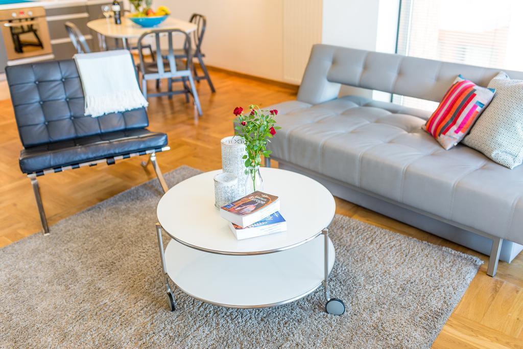 Modern Apartment In City Center Krakow Ngoại thất bức ảnh